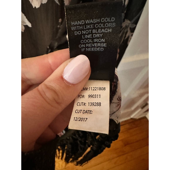 Torrid Kimono Black Floral Fringe Open Front - Picture 7 of 8